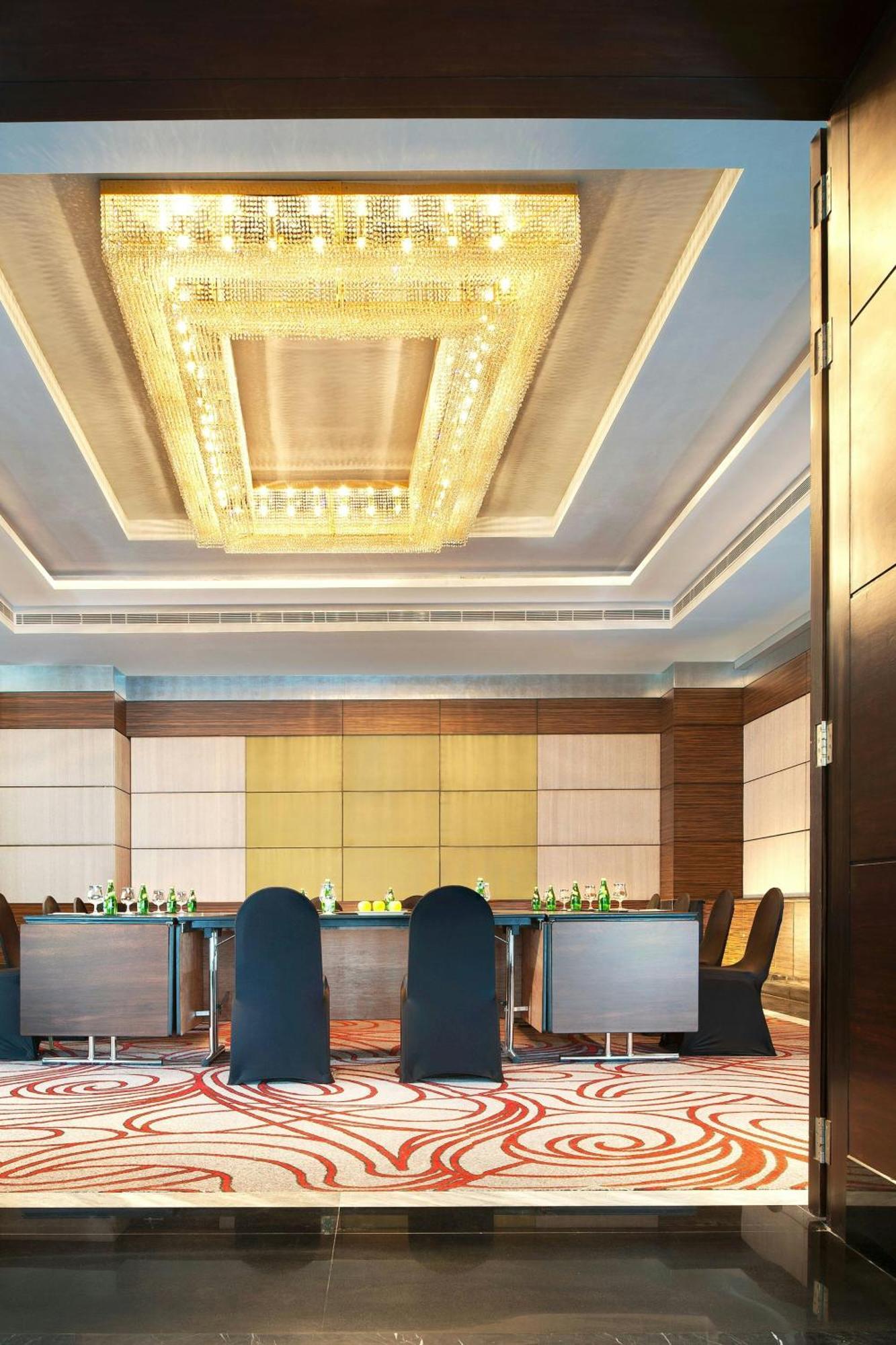 Le Meridien Coimbatore Bagian luar foto