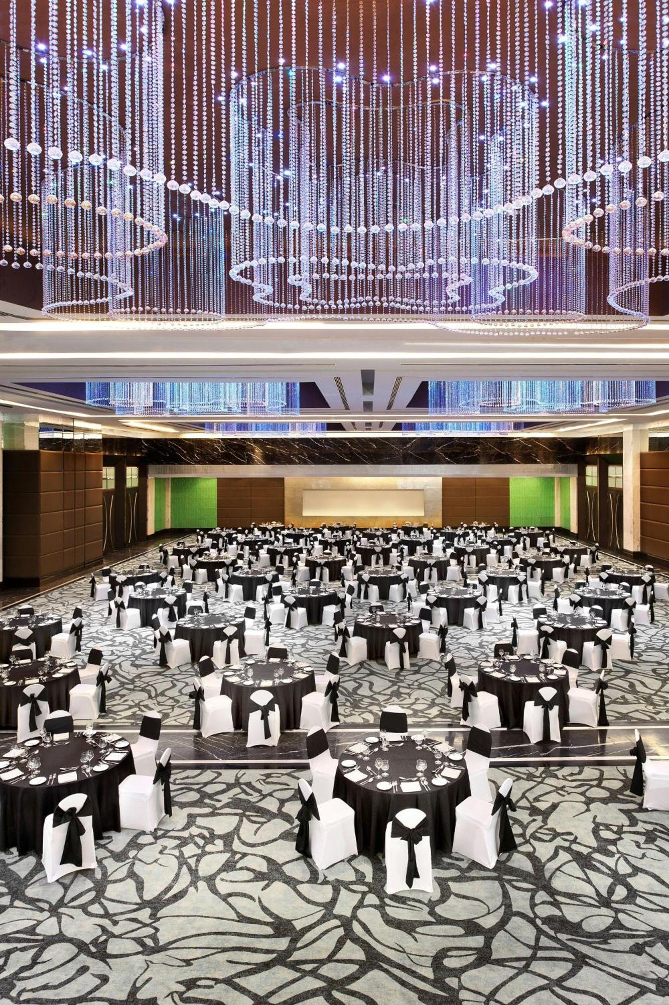 Le Meridien Coimbatore Bagian luar foto