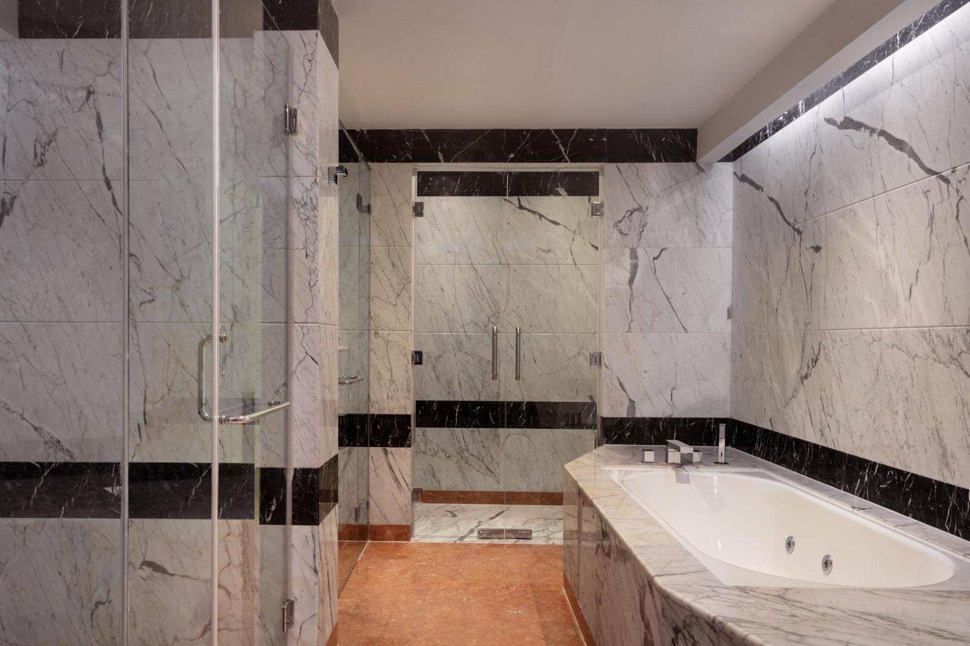 Le Meridien Coimbatore Bagian luar foto