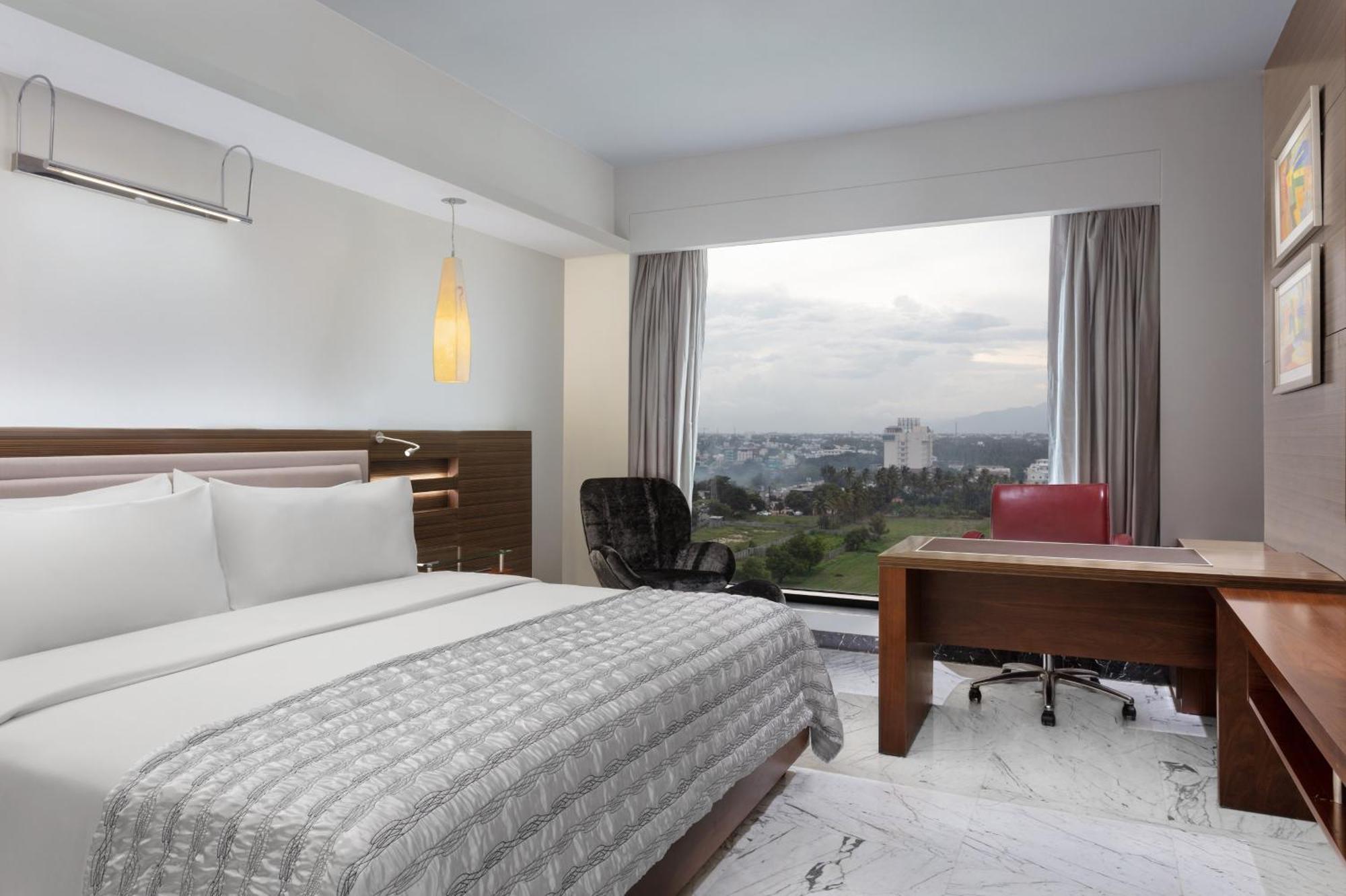Le Meridien Coimbatore Bagian luar foto